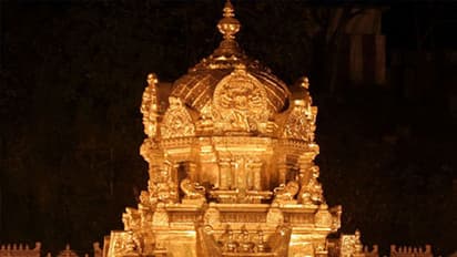 దుర్గగుడి వివాదం... పాలకమండలి సభ్యురాలి చర్య సరైనదే: ఆలయ ఛైర్మన్