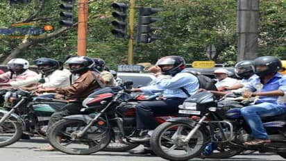 மதுரையில் ஏப்.1 முதல் ஹெல்மெட் கட்டாயம் - மீறினால் வாகன ஓட்டுர் உரிமம் பறிமுதல்