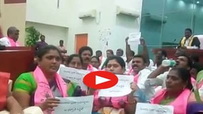 బ్రేకింగ్... రామగుండం టిఆర్ఎస్ లో రచ్చ (వీడియో)