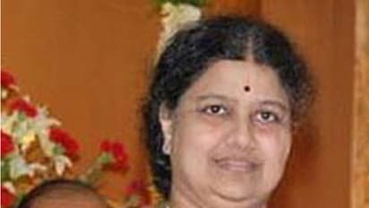 I-T officers find secret letter on Gutka scam in Sasikala's room in Poes Garden