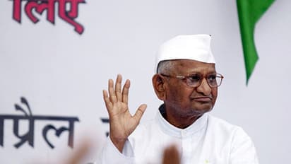 மது விற்பனைக்கு எதிரான உண்ணாவிரத போராட்டம்... வாபஸ் பெற்றார் அன்னா ஹசாரே!!