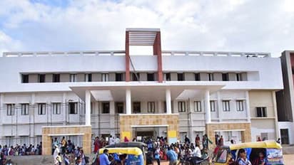 కేసిఆర్ సర్కార్ కు షాక్ ఇచ్చిన గజ్వేల్ పంతులు