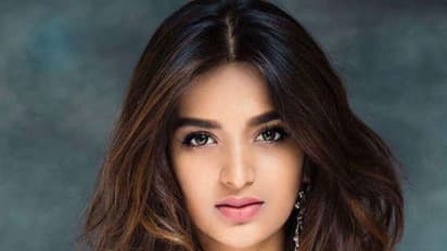 మీటూ: నన్ను అలా అడిగితే చితకొట్టేస్తా..హీరోయిన్ కౌంటర్!