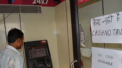 నగదు కష్టాలు మళ్లీ వచ్చాయి