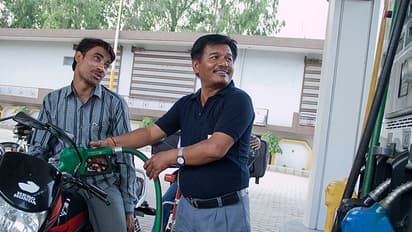 ಪೆಟ್ರೋಲ್,ಡೀಸೆಲ್ ಡೀಲರ್'ಗಳ ಮುಷ್ಕರ ವಾಪಾಸ್