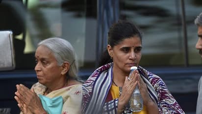 ಪಾಕ್ ಪತ್ರಕರ್ತರು-ಸರ್ಕಾರದ ಉದ್ಧಟತನಕ್ಕೆ ಅಲ್ಲಿನ ಪತ್ರಕರ್ತರಿಂದಲೇ ವಿರೋಧ