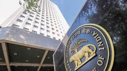 வங்கிகள் இன்று இரவு 8 மணி வரை செயல்படும்…. ரிசர்வ் வங்கி அறிவிப்பு !!