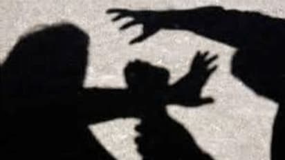 গায়ে প্রস্রাব করে খুনের হুমকি দেয় স্বামী, প্রধানমন্ত্রীকে চিঠি দিলেন যোগী সরকারের এক মন্ত্রীর স্ত্রী