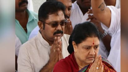 கட்சியையும் ஆட்சியையும் தினகரன் காவு கொடுக்க போகிறாரா? -கோபத்தில் கொந்தளித்த சசிகலா!