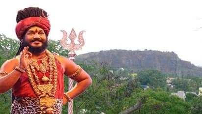 தி.மலையை தொடர்ந்து திரிசூல மலையை ஆக்கிரமித்த நித்தி சீடர்கள் - அடித்தே விரட்டிய பொதுமக்கள்!!