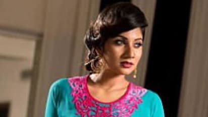 ഭര്‍ത്താവുമൊത്തുള്ള വീഡിയോ ചാറ്റിനിടെ ആത്മഹത്യ ചെയ്ത യുവതി!