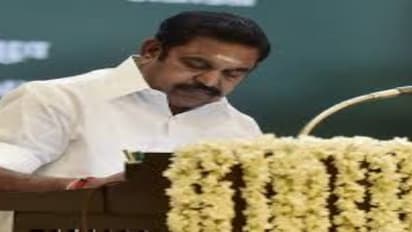 குவாட்டர், பிரியாணி,காசு கொடுத்தாலும் கூட்டம் சேர்க்க முடியவில்லை…ரத்தான எடப்பாடியின் விழா…