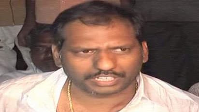 ఈ ఫిరాయింపు ఎమ్మెల్యే ఏంచేశాడో తెలుసా?