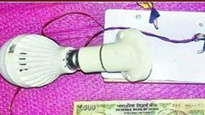 500 ರೂ ಹಳೆ ನೋಟಿನಿಂದ ವಿದ್ಯುತ್ ತಯಾರಿಸಿ ಸರ್ಕಾರಕ್ಕೆ ಶಾಕ್ ಕೊಟ್ಟ ಯುವಕ!