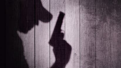 சகோதரியின் காதலரை கொலை செய்ய முயன்ற முன்னணி நடிகர்..!