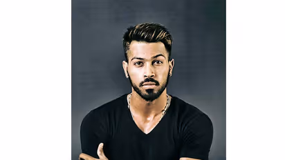 ഹാര്ദ്ദിക്ക് പാണ്ഡ്യയെ 'അറസ്റ്റ്' ചെയ്യിപ്പിച്ച് കീറോണ് പൊള്ളാര്ഡ്