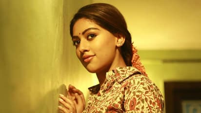 പോക്കറ്റടിക്കാരിയായി തിളങ്ങി അനു ഇമ്മാനുവേല്