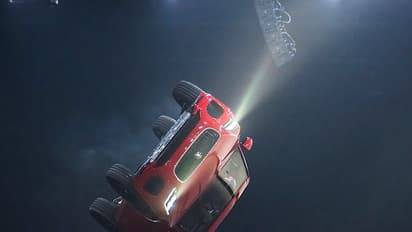 ഗിന്നസ് റെക്കോർഡിലേക്കൊരു കരണം മറിച്ചില്!