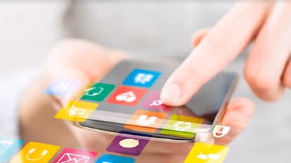 Smartphone app to help ALS patients speak with their eyes