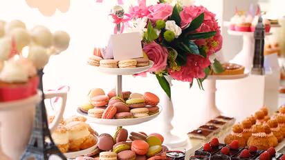 পুজোয় ভুরিভোজ, কাবাব না ভাপা, জেনে নিন সপ্তমীতে কত টাকায় কোথায় বাফে