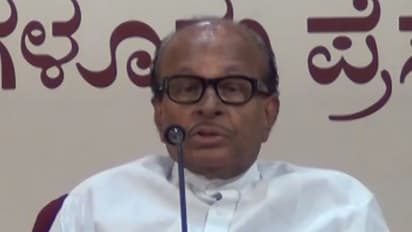 ನಿಜವಾಯ್ತು ಪೂಜಾರಿ ಭವಿಷ್ಯ, ಘಟಾನುಘಟಿಗಳು ಬಂದ್ರು 'ಕೈ' ಹಿಡಿಯಲಿಲ್ಲ ಜನ..!