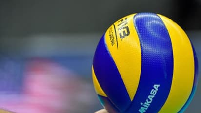 அகில இந்திய கைப்பந்து போட்டியில் வெற்றி பெற்று அசத்திய அணிகள் இவைதான்...