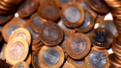 10 ரூபாய் நாணயம் செல்லுமா? மத்திய அரசின் பதில் என்ன?