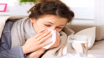 சளிப் பிரச்சனையால் அவதியா? வீட்டிலேயே எளிதாக செய்யலாம் கசாயம்…