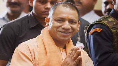 தலைவர்கள் பிறந்தநாளுக்கு பள்ளிகளுக்கு ‘லீவு' இல்லை - ஆதித்யநாத் உத்தரவால் கடுப்பான மாணவர்கள்