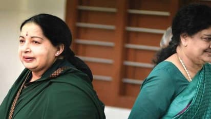 பாழாய் போன 33 வருட ஸ்கெட்ச்: சசிகலாவின் ஒட்டுமொத்த ஆட்டமும் குளோஸ்!