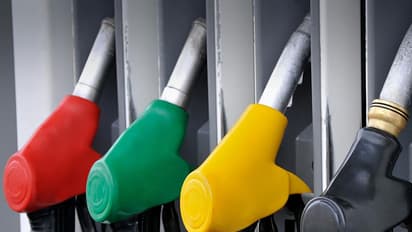 Petrol, Diesel Price Today: ಪೆಟ್ರೋಲ್, ಡೀಸೆಲ್ ದರ ಯಾವೆಲ್ಲ ಜಿಲ್ಲೆಗಳಲ್ಲಿ ಇಳಿಕೆ? ಇಲ್ಲಿದೆ ಇಂದಿನ ದರ
