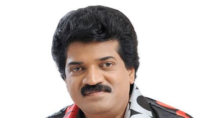 കായൽ കയ്യേറി വീട് വെച്ചെന്ന കേസ്: എംജി ശ്രീകുമാറിനെതിരെ കേസെടുക്കാൻ കോടതി ഉത്തരവ്