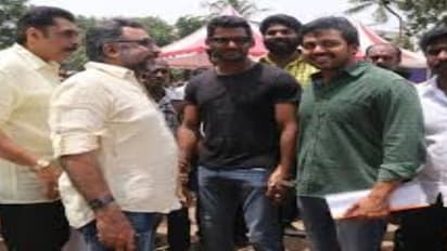 மாநகராட்சிக்கு சொந்தமான சாலை ஆக்ரமிப்பு... சர்ச்சையில் சிக்கிய நடிகர் சங்க நிர்வாகிகள்...