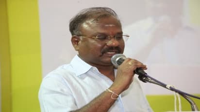 உங்கள் பிள்ளைகளை ஏன் அரசு பள்ளிகளில் சேர்க்க கூடாது? நீதிபதி சரமாரி கேள்வி