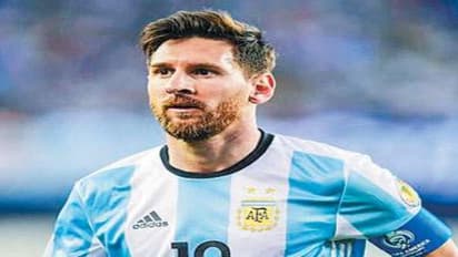 மெஸ்ஸிக்கு ரெட் கார்டு; அடுத்த நான்கு ஆட்டங்களில் ஆட தடை…