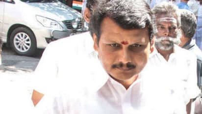 எடப்பாடி ஆட்சியை கவிழ்ப்பாரா செந்தில் பாலாஜி? - மீண்டும் உண்ணாவிரத்திற்கு மனு