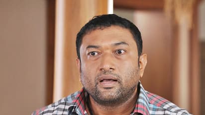 അമ്മയും സഹോദരിയും എവിടെ പോകുന്നുവെന്ന് ശ്രദ്ധിക്കൂ.. അപവാദങ്ങള്ക്ക് മറുപടിയുമായി ബാബുരാജ്