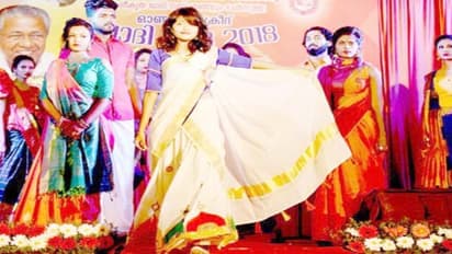 காதித் துறையின் விளம்பர தூதரானார் ஹனன்…. ‘கேரள அரசின் மகள்’ எனவும் நெகிழ்ச்சி… பினராயி விஜயன் வாழ்த்து….