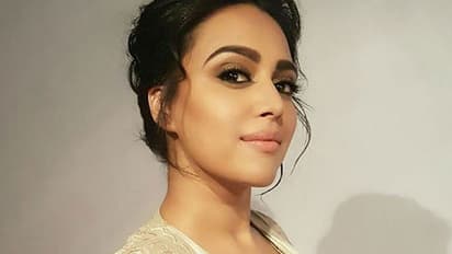 Look how many parties Swara Bhaskar is cheering for