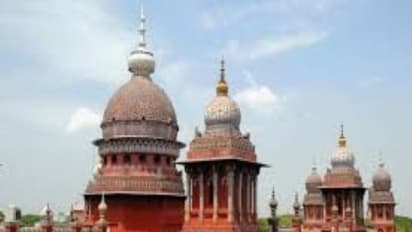 நித்தி சீடரை உள்ளே தூக்கி போடுங்க! நீதிமன்றத்தில் ஃபிராடு செய்ததால் நீதிபதி உத்தரவு!