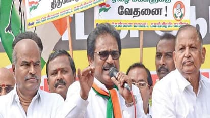 செயல்தலைவர் ஸ்டாலினே சரணம்!: தில்லு இழந்தாரா திருநாவுக்கரசர்? காங்கிரஸில் வெடிக்கும் கேள்வி.