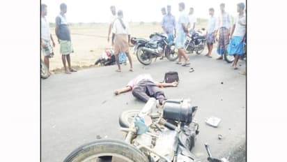 நேருக்கு நேர் மோதிய மோட்டார் சைக்கிள்கள்; இரத்த வெள்ளத்தில் இருவர் பலி; பெண் படுகாயம்...
