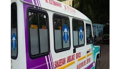 ആംബുലന്സിനകത്ത് പിഞ്ചുകുഞ്ഞ് കുടുങ്ങി; ദുരന്തത്തിന് സാക്ഷിയായി അച്ഛന് പുറത്തും