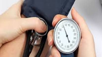 முதியோருக்கு அதிக ரத்த அழுத்தம் இருந்தால்தான் நல்லதாம் – ஆய்வு சொல்லுது…