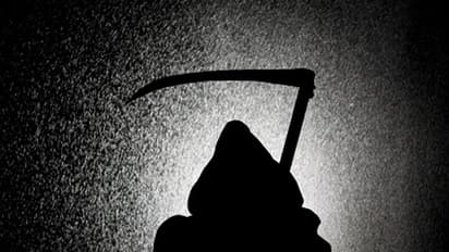 KSRTC bus collides with a cement lorry, kills man and his dreams of marriage