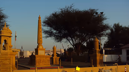 പാക്കിസ്താനില് നിന്നും ഇന്ത്യയെ സംരക്ഷിക്കുന്ന ഒരു ക്ഷേത്രം!