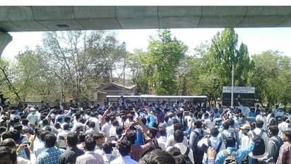 ( video) ఉప్పల్ లో జాబ్ మేళా.. అంతా ఉత్తిదే