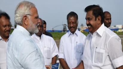 உஷார்...! 'ஜெ' போட்டோவை 'மோடி' போட்டோவாக மாற்றிய நபர் அதிரடி கைது..!