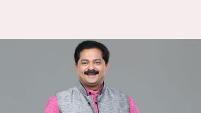 ശിവസേന പാർട്ടി സെക്രട്ടറി ആദേശ് ബന്ദേക്കറിന് മഹാരാഷ്ട്ര സർക്കാർ സഹമന്ത്രി പദവി