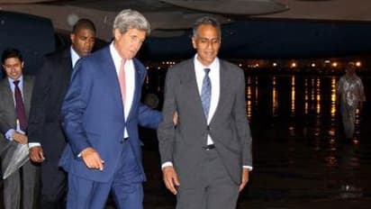 ದೆಹಲಿಯಲ್ಲಿ ವರುಣನ ಆರ್ಭಟ ಜೋರು, ತಮಾಷೆ ಮಾಡಿದ ಕೆರ್ರಿ